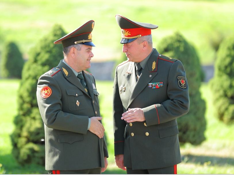 В Армении находится начальник Генштаба ВС Белоруссии: обсудили ситуацию в регионе