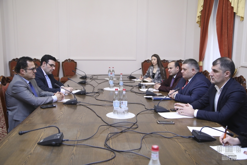 Посол Кувейта в Армении встретился с депутатами парламента