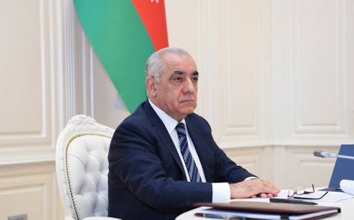 Премьер-министр Азербайджана отбывает с официальным визитом в Россию