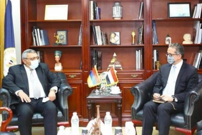 Посол Армении встретился с министром туризма Египта