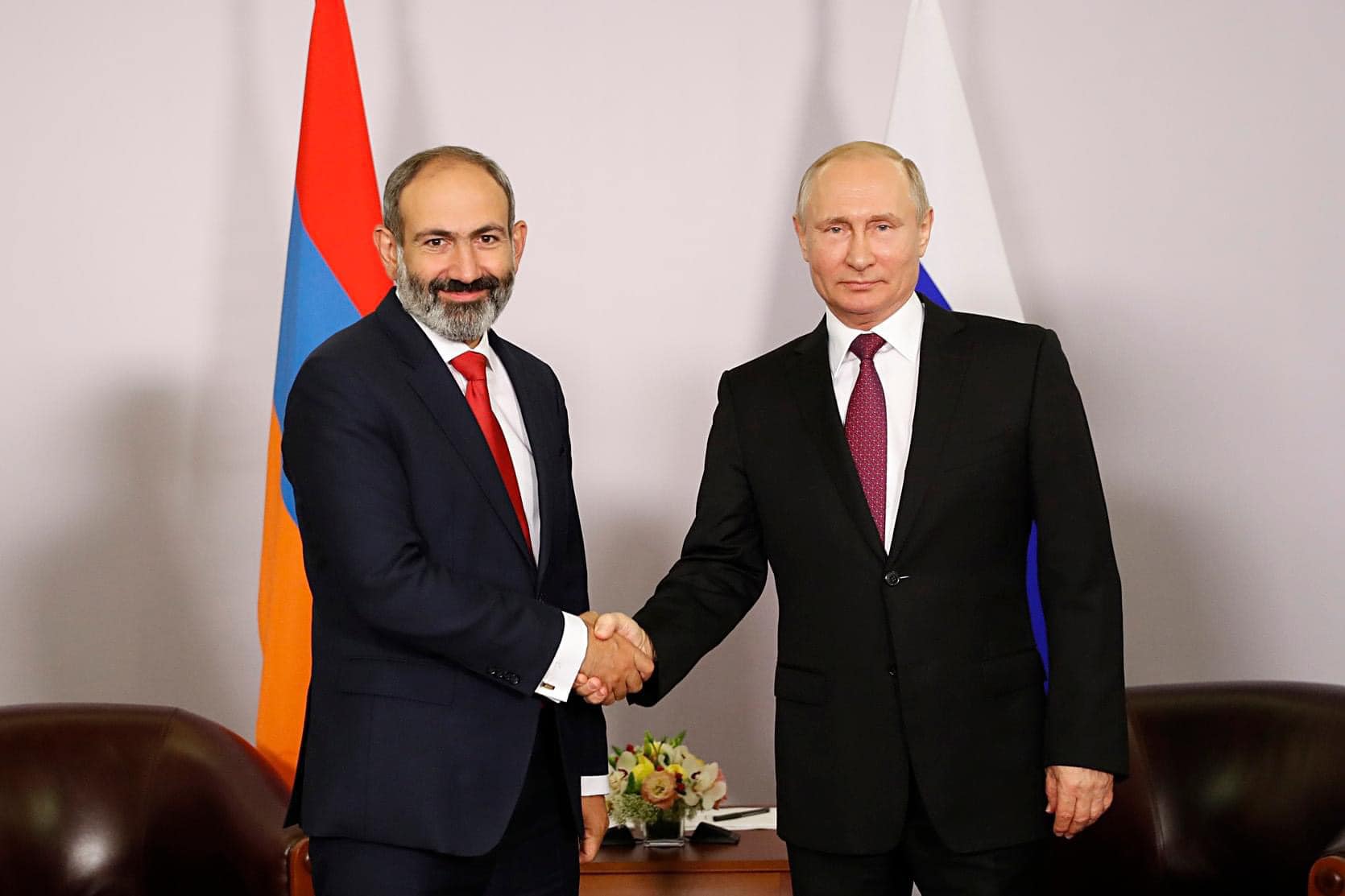 Проблемы безопасности Армении не решить, избегая встреч с Путиным