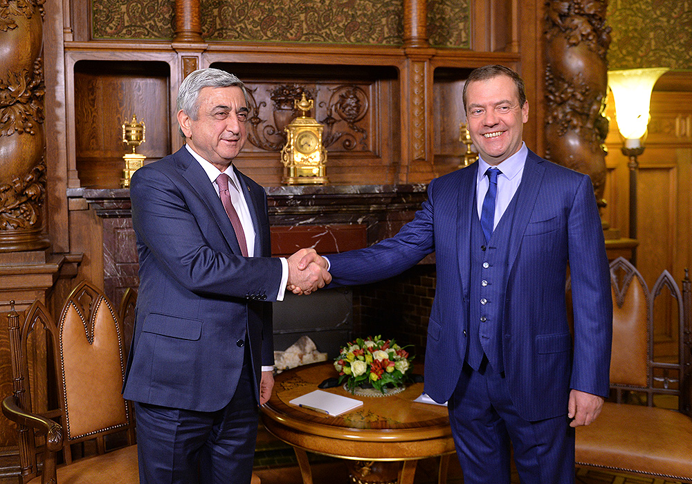 Саргсян и Медведев обсудили перспективы развития сотрудничества ЕАЭС с другими государствами