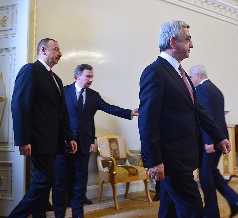 Париж готов организовать встречу президентов Саргсяна и Алиева