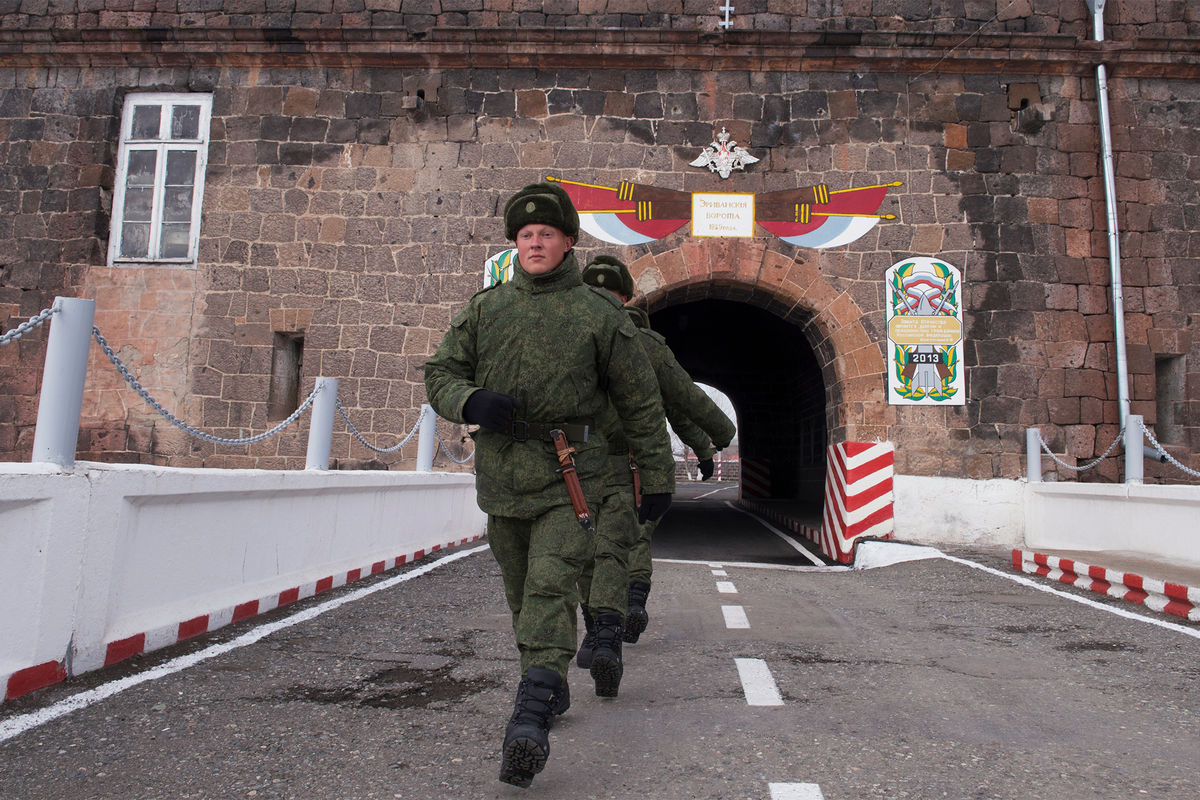 Без паники:  Российская 102-я военная база в Гюмри проведет военные учения