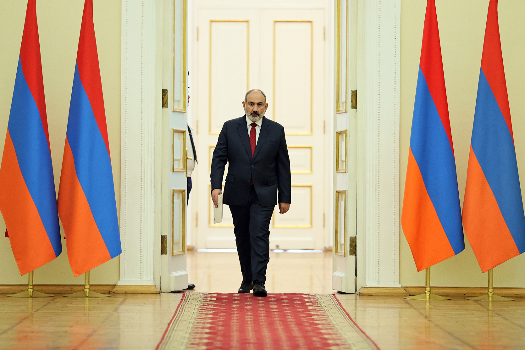 Пашинян: Азербайджан намерен предъявить территориальные претензии к Армении