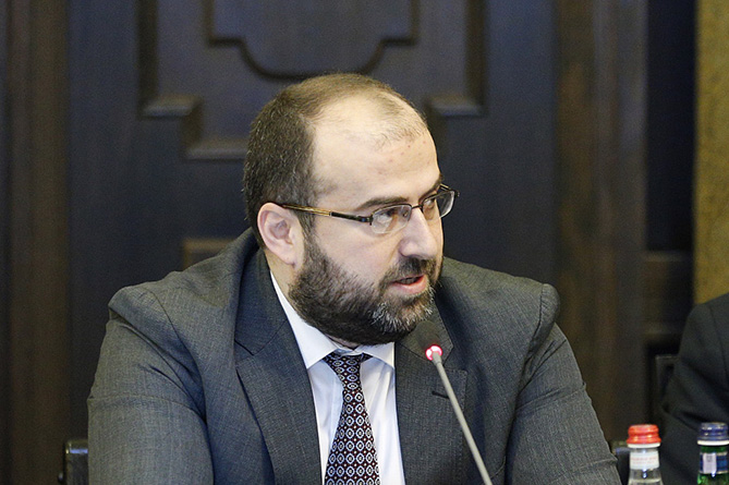 Министр окружающей среды Армении освобожден от должности