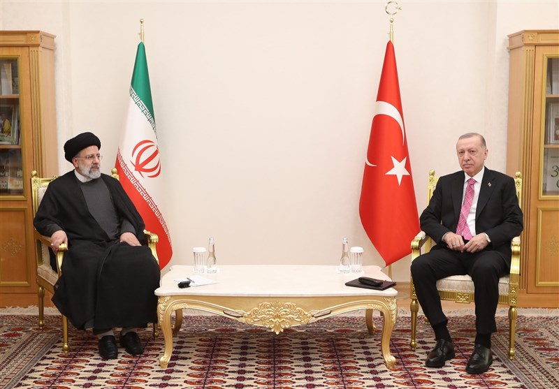 Иран, Россия и Турция могут поддерживать безопасность и стабильность в регионе - Раиси