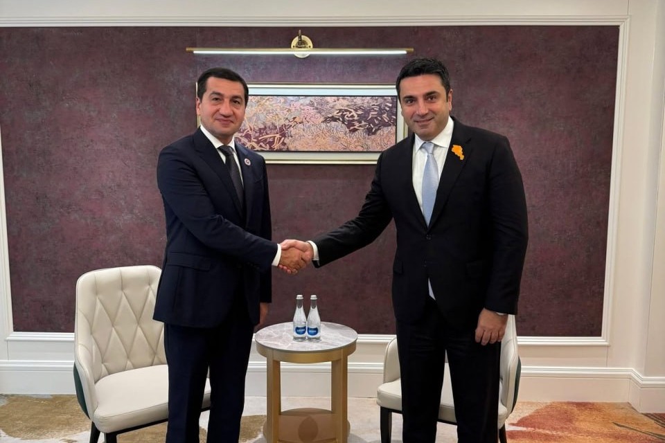 Բիշքեկում հանդիպել են Ալեն Սիմոնյանն ու Հիքմեթ Հաջիևը