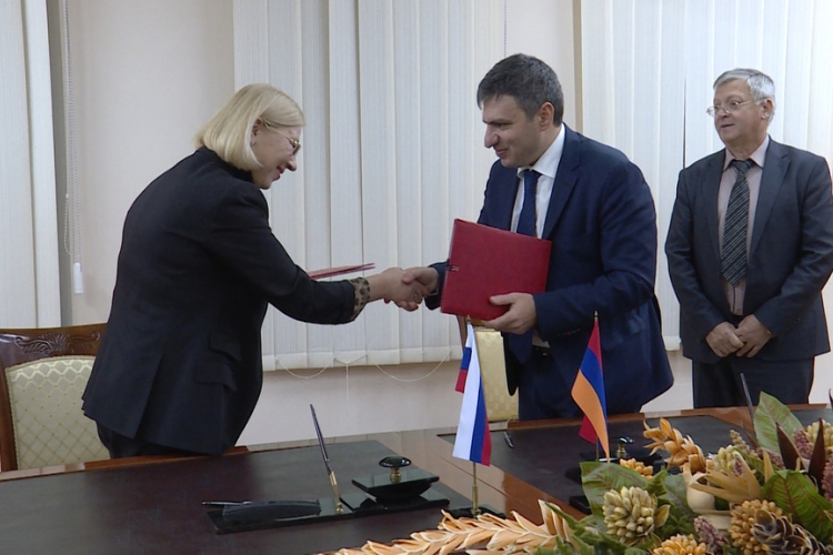 ՊՆ-ն զարգացնում է բազմակողմանի համագործակցությունը ՌԴ «Կորպորացիա Իրկուտ» ընկերության հետ