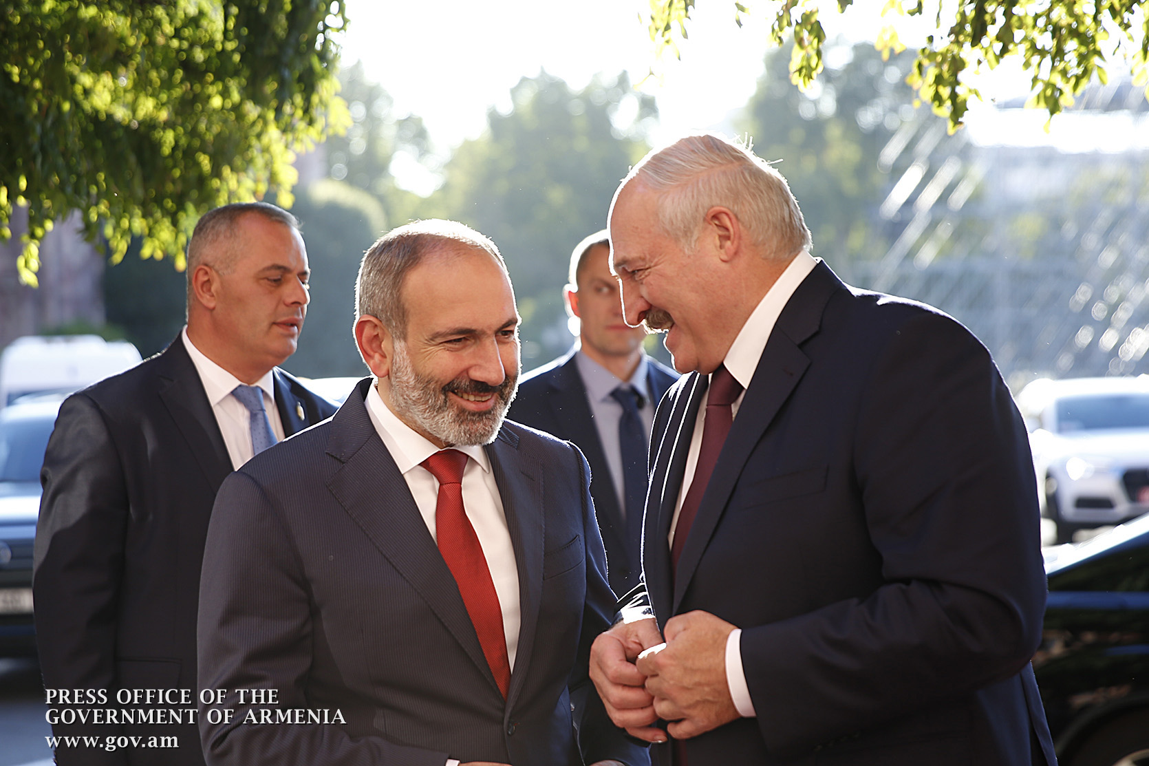 Ни с кем дружить против Армении не станем - Лукашенко  