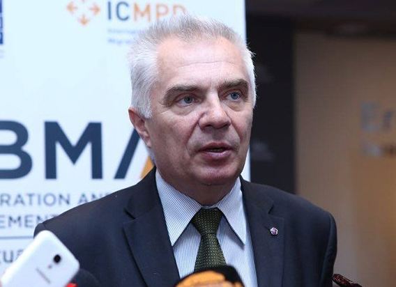 Посол ЕС: детали переговоров по Карабаху сейчас не нужно обсуждать 