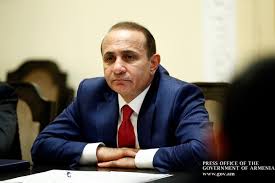 Армянский премьер отправится в Петербург с рабочим визитом 