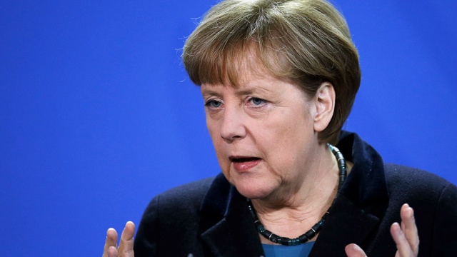 Меркель: оружием Путина не испугать   