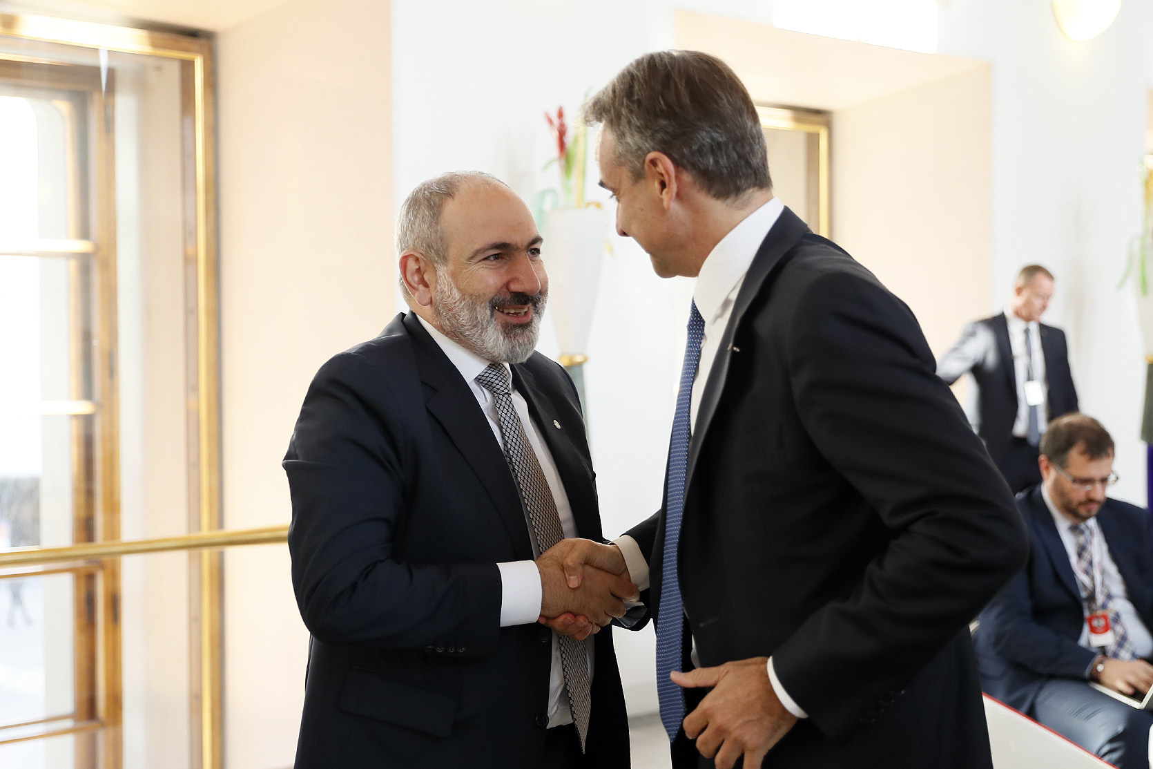 Армения высоко ценит поддержку дружественной Греции - Пашинян