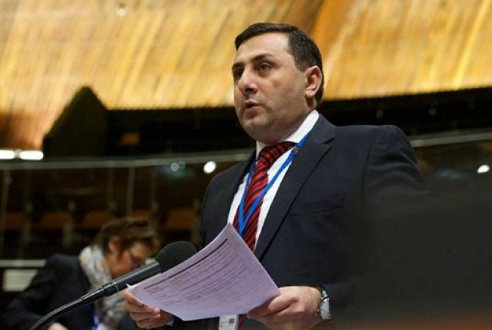 Фарманян: власти Армении должны сохранить армяно-российские отношения на прежнем уровне
