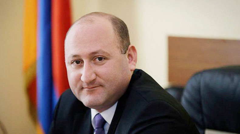 директор Армянского центра американских исследований Сурен Саркисян
