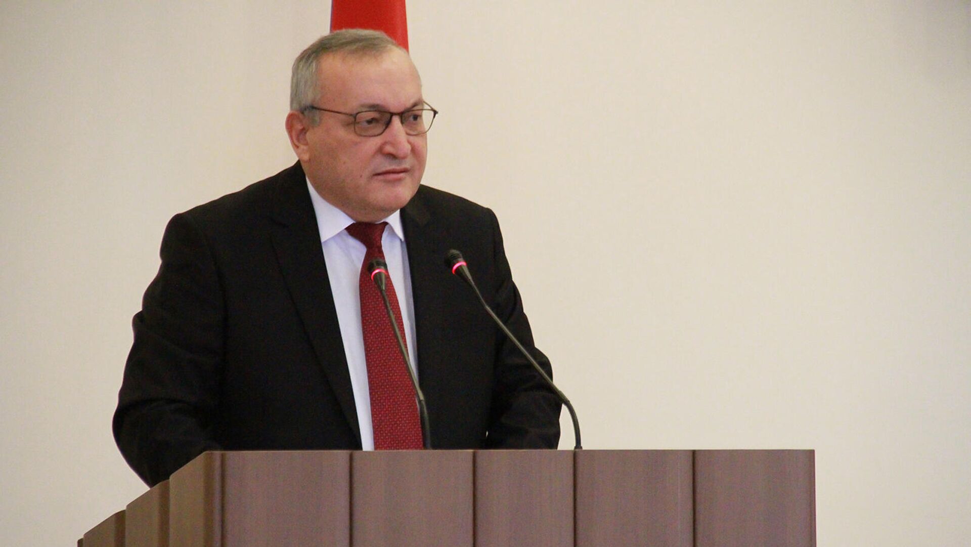 Спикер парламента Арцаха подал в отставку