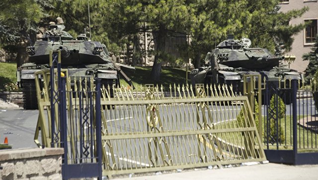 В Турции задержали главного военного советника Эрдогана