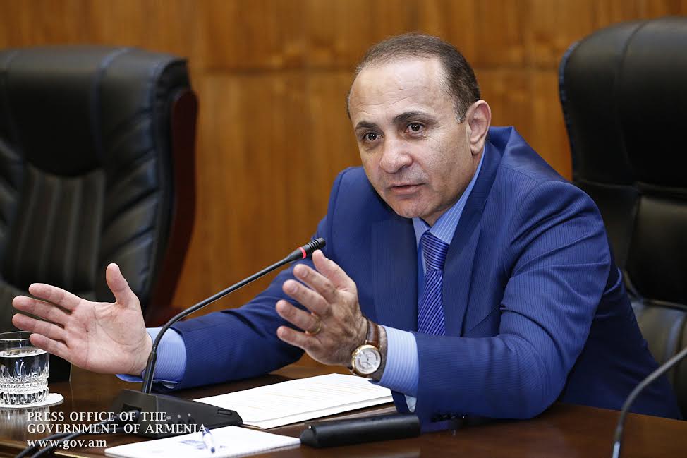 Премьер Армении вскользь прокомментировал акции протеста в Ереване 