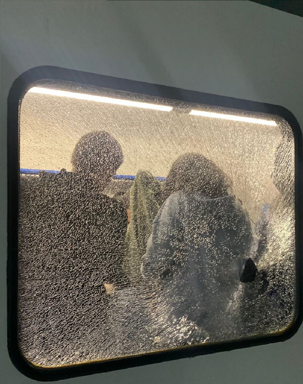Չարագործները քարեր են նետել Հարավկովկասյան երկաթուղու էլեկտրագնացքի վրա