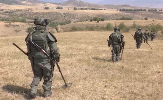 Миротворцы очистили более 180 га территории вблизи линии разграничения сторон в Карабахе