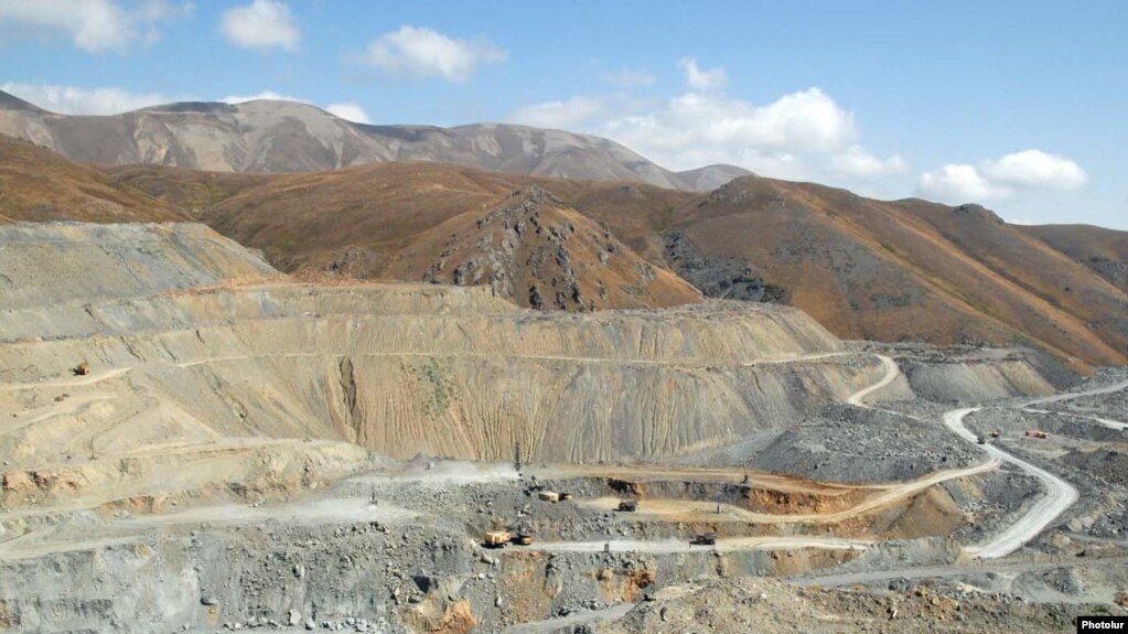 Правительство прилагает максимум усилий для возобновления эксплуатации рудника в Сотке