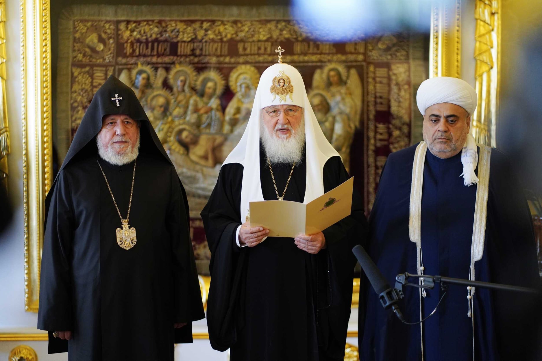 В Москве состоялась встреча духовных лидеров России, Армении и Азербайджана