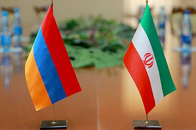 Иран откроет ТЦ и завод в Армении