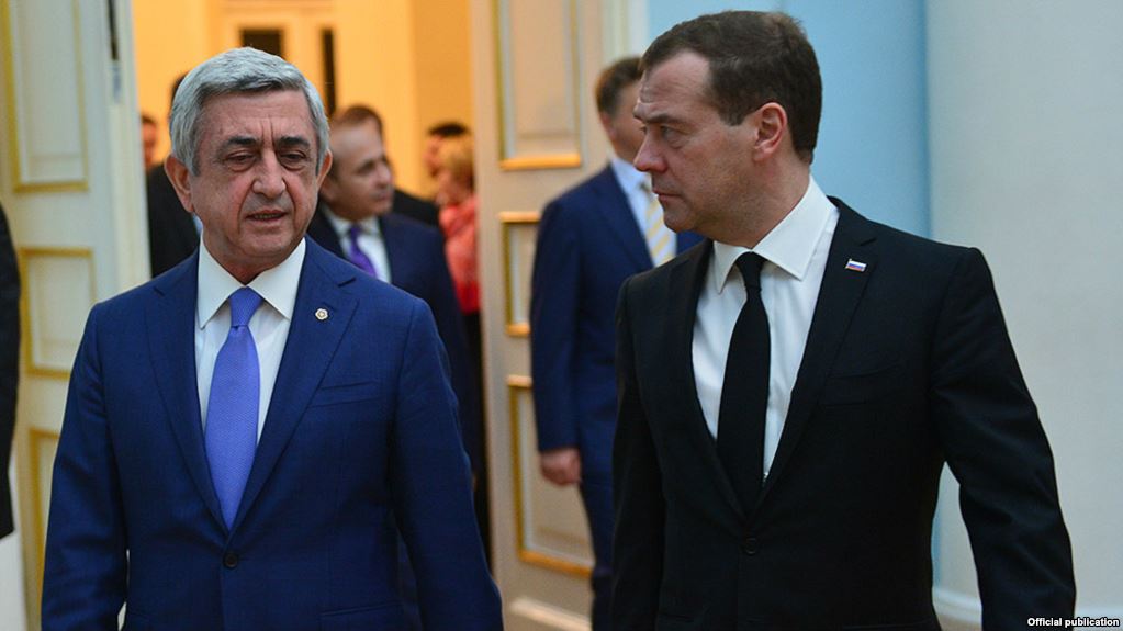 Մեդվեդևը շնորհավորել է Սերժ Սարգսյանին վարչապետի պաշոտնը ստանձնելու կապակցությամբ
