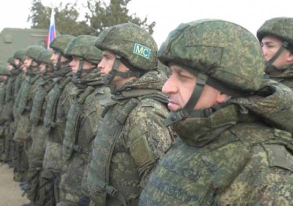 Миротворцы РФ начали марш к совместному Российско-Турецкому центру в Карабахе