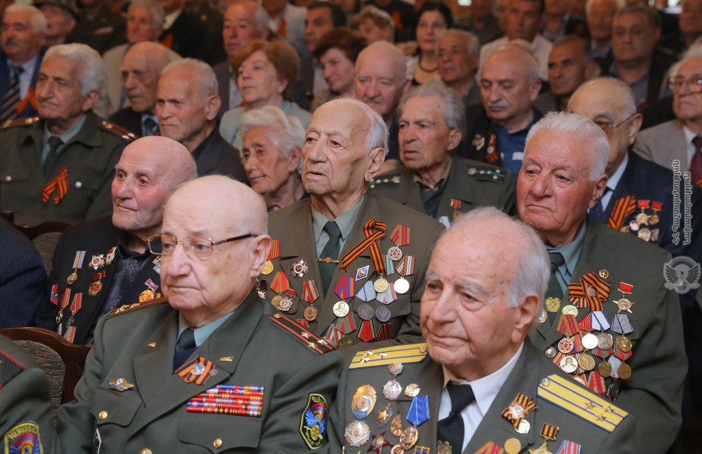 Правительство Армении отправит 30 ветеранов ВОВ в санатории