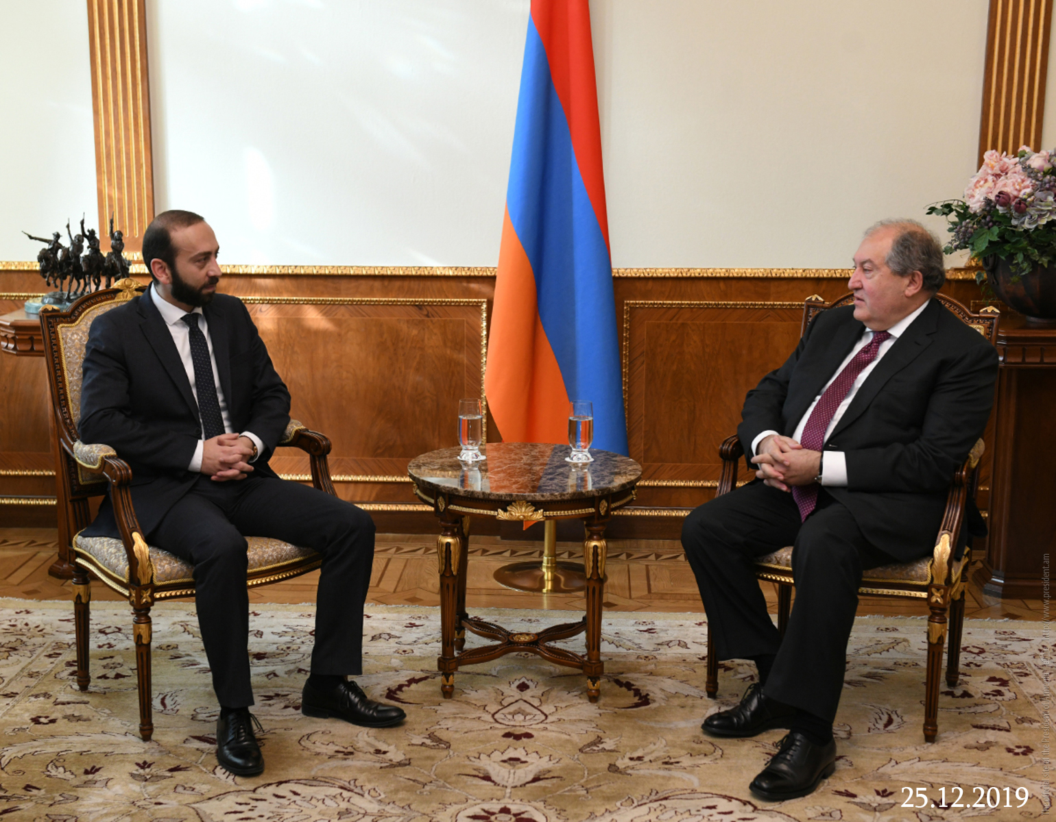 Армен Саркисян и Арарат Мирзоян обсудили внутриполитическую ситуацию в Армении