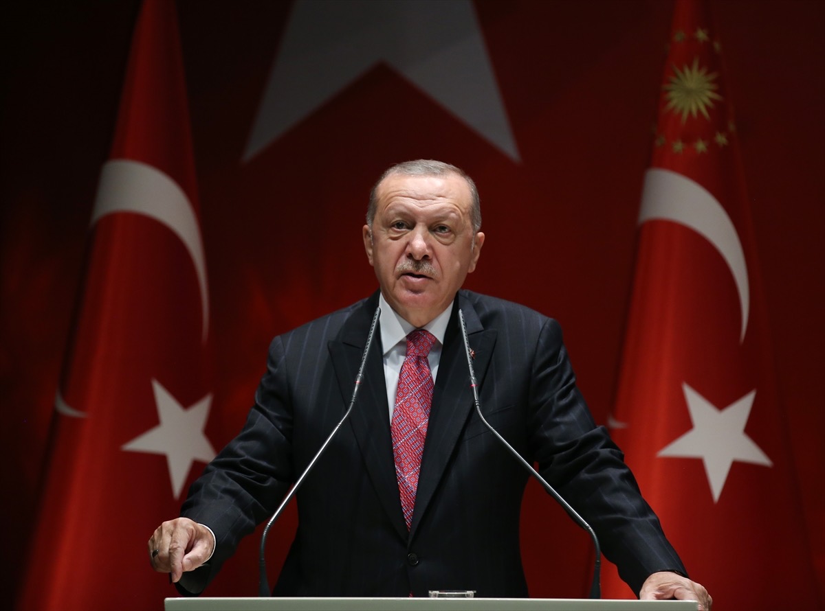Экономическое давление на Турцию обречено на провал, уверяет Эрдоган 