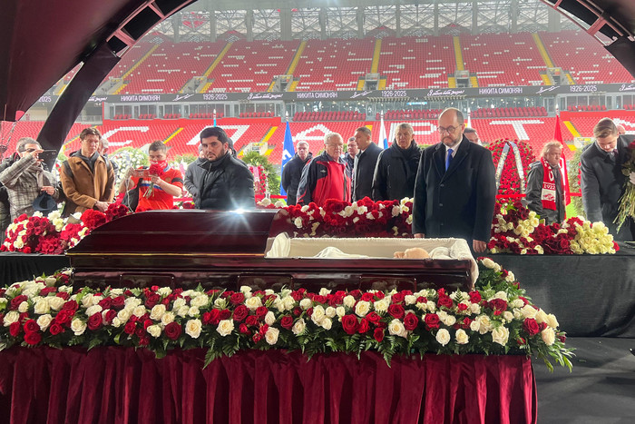 В Москве простились с Никитой Симоняном