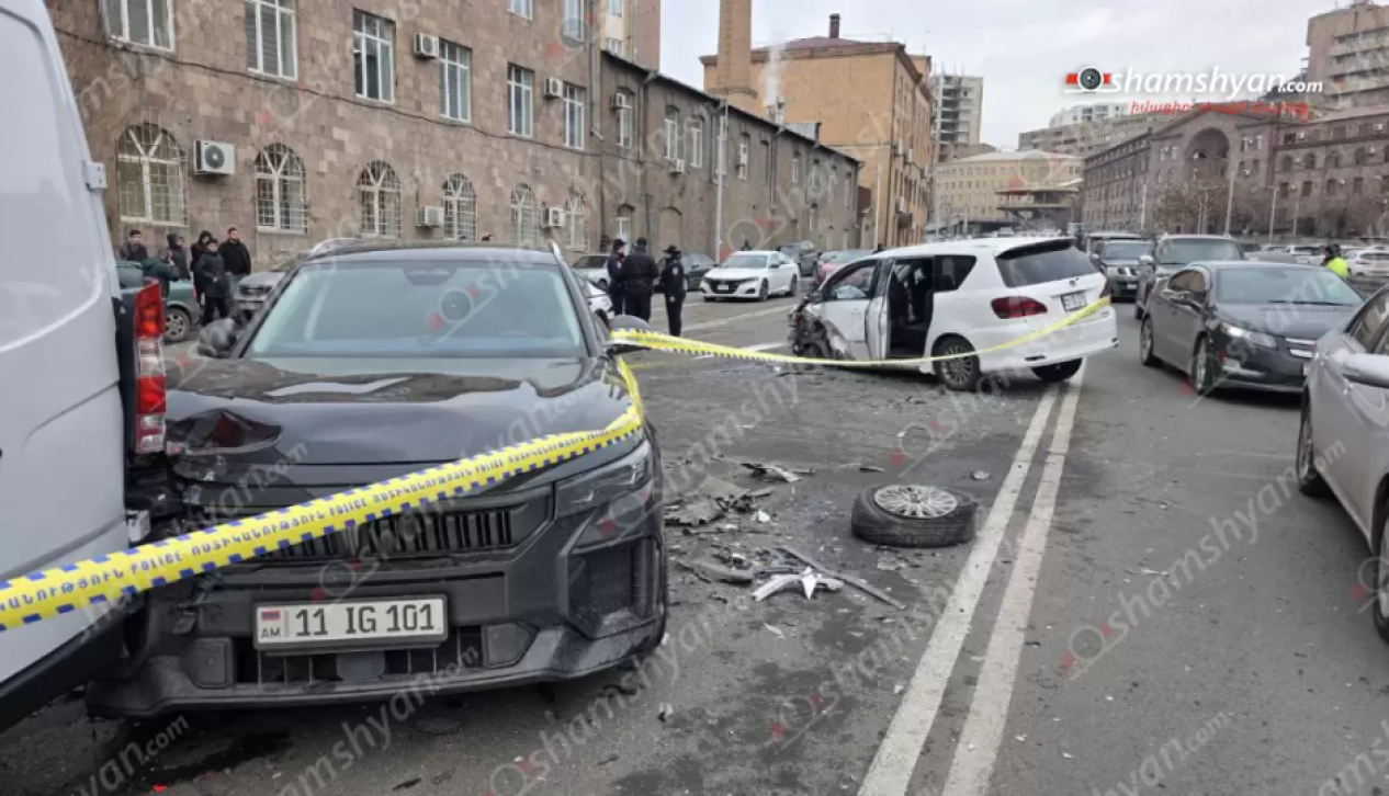 ДТП на улице Гераци в Ереване: среди 6 пострадавших — трое детей