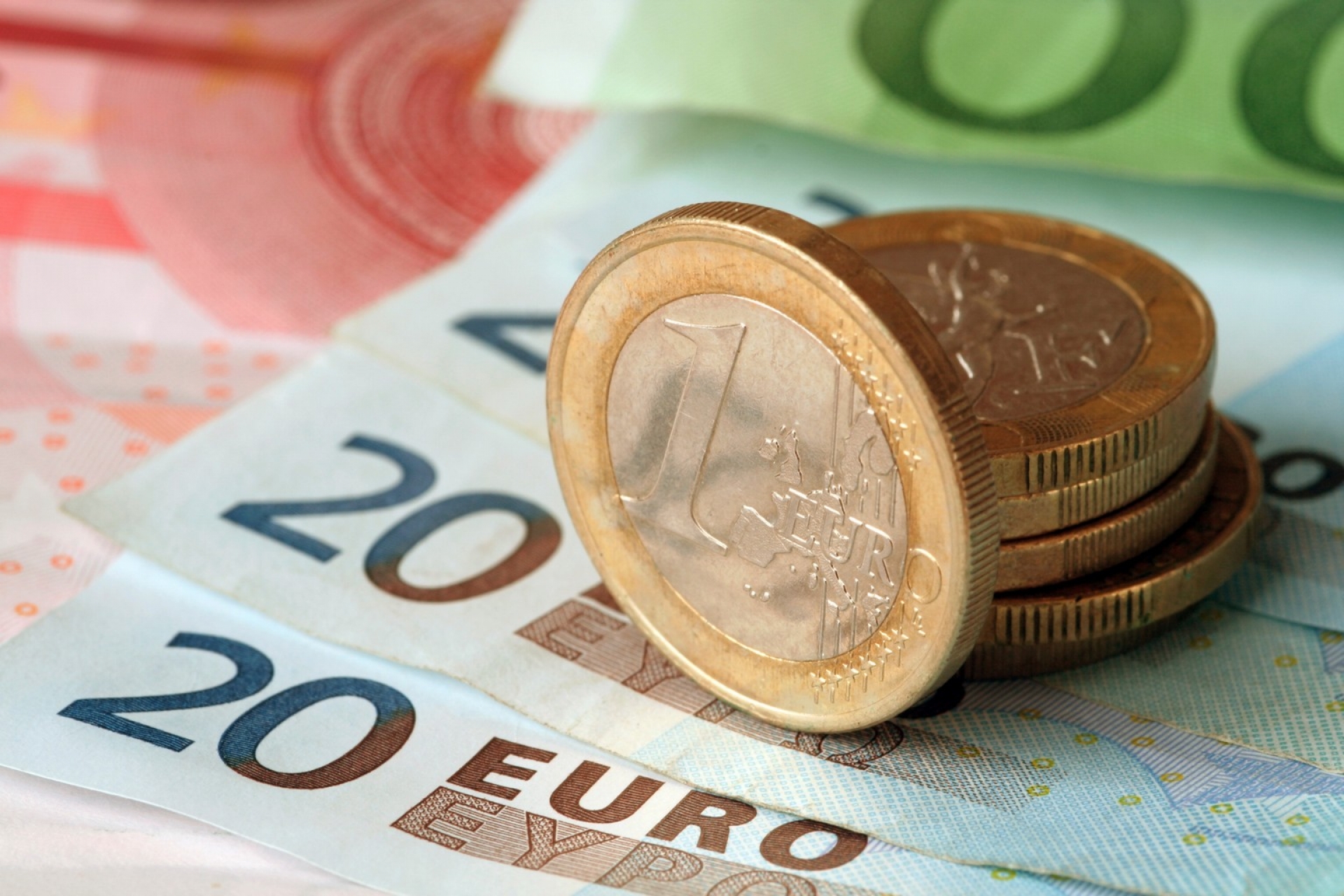 Министр финансов разъяснил, когда ЕС выделит обещанные 2,8 млрд евро