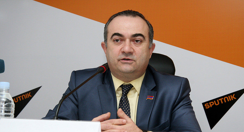 В армянских вузах необходимо создать кафедры по изучению России – советник президента