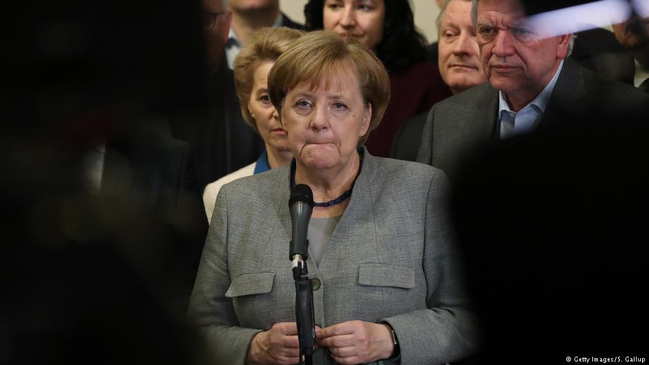 Переговоры по созданию коалиции в ФРГ провалились: Меркель призвали уйти в отставку