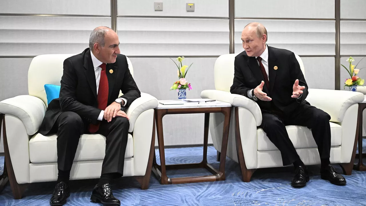 Путин встретится с Пашиняном в формате рабочего завтрака - Песков