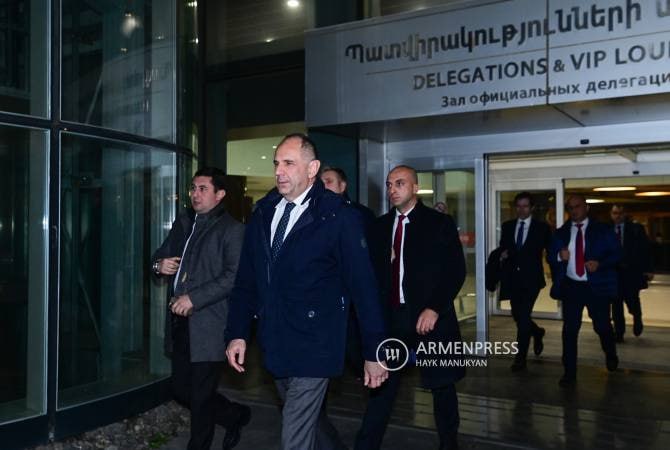 Глава МИД Греции прибыл в Ереван с официальным визитом