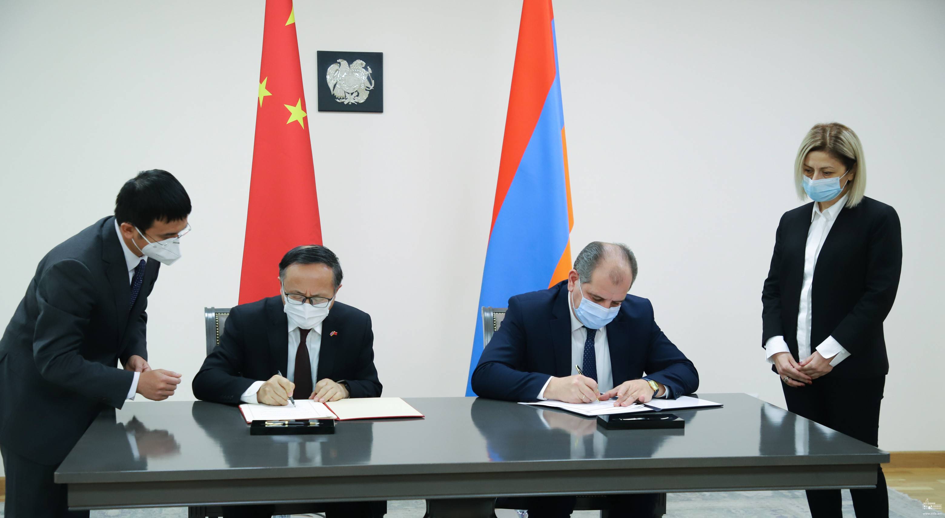 Правительства Армении и Китая подписали соглашение о технико-экономическом сотрудничестве