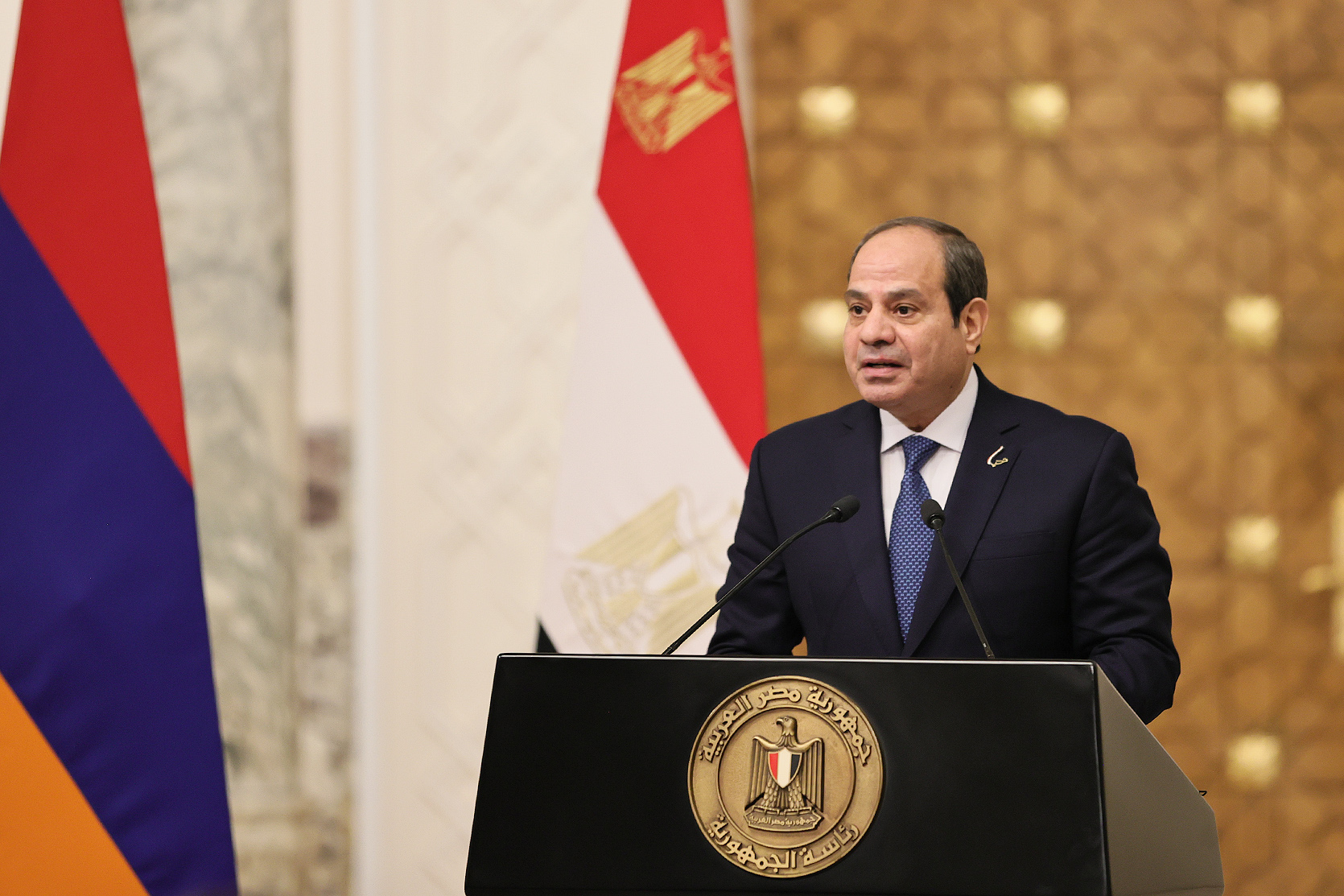 Египет выражает полную поддержку диалогу и переговорному процессу - президент