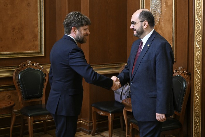 Правительство Армении заинтересовано в развитии и расширении сотрудничества с Францией 