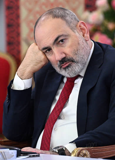 Пашиняну временами бывает очень неуютно в Армении