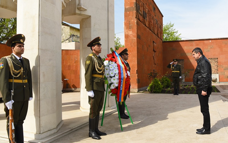 Президент Арцаха почтил память жертв Геноцида армян
