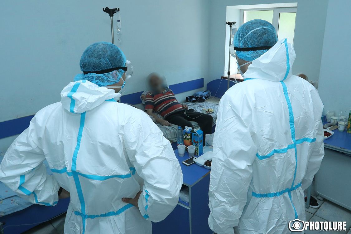В Армении за сутки провели рекордное количество тестов на COVID-19, выявлено 199 больных 