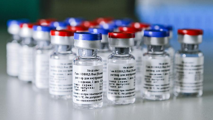 Минобороны РФ сообщило о зарубежных планах дискредитировать российскую вакцину от COVID-19