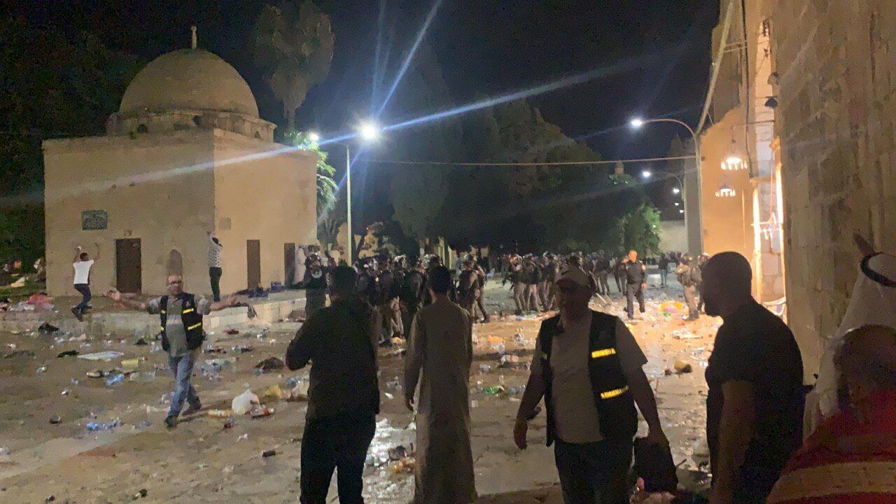 Иран осудил нападение Израиля на мечеть Аль-Акса и палестинских верующих