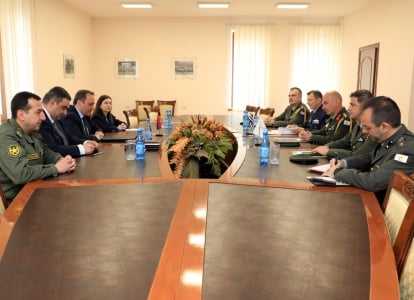 В Ереване подписан план военного сотрудничества Армения-Греция-Кипр