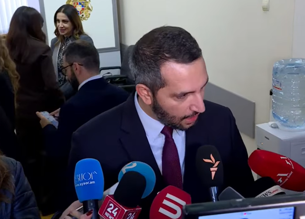 Ռուբինյանը չբացառեց՝ նոր Սահմանադրության հարցով Բաքվի հետ քննարկումներ կարող են լինեն
